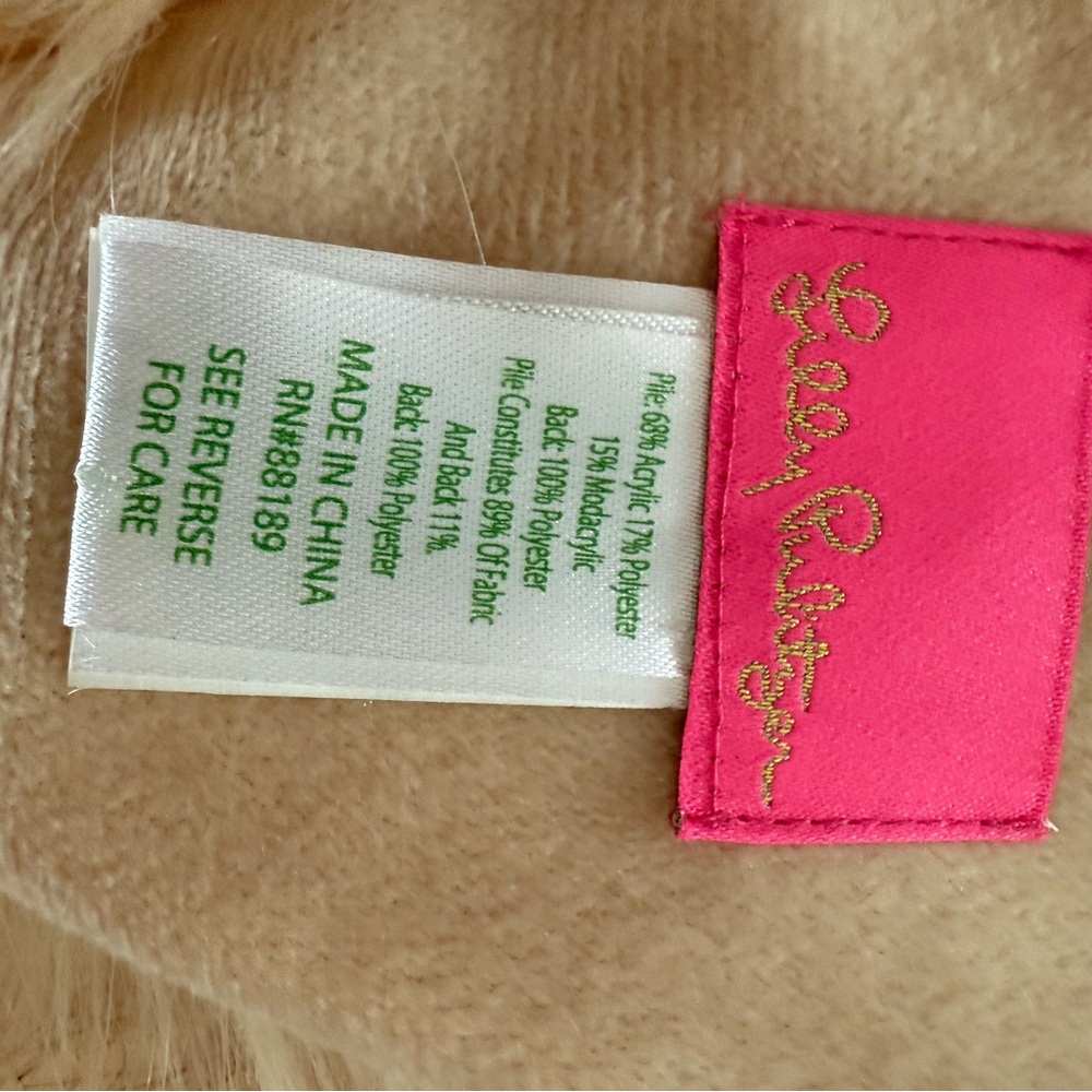 Lily Pulitzer Luxurious Faux Fur Scarf - Picture 3 of 3
